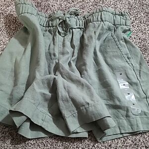 Nwt Gap Linen M shorts